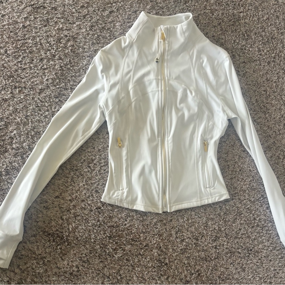 Lululemon define jacket size 2